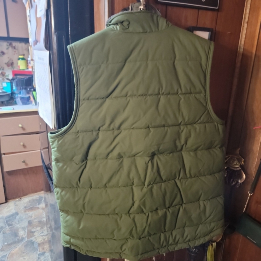 Men's Carhartt Vest - Picture 3 of 3